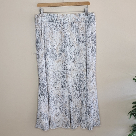Chico's | Faux Snakeskin Metallic Print Midi Skirt US Size 12 - Picture 4 of 6